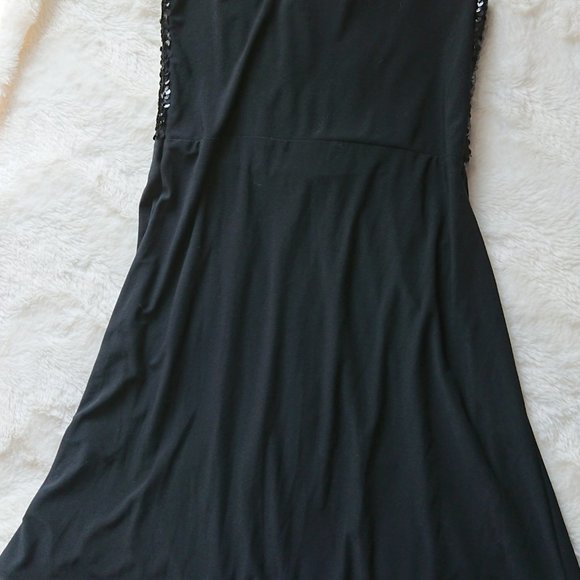 Black Sequin flare top (Urban Behavior) M - Picture 4 of 4